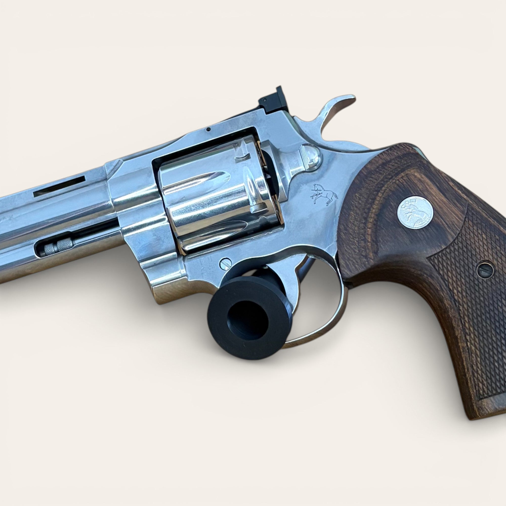 Lot de 3 présentoirs d'arme par pontet noirs